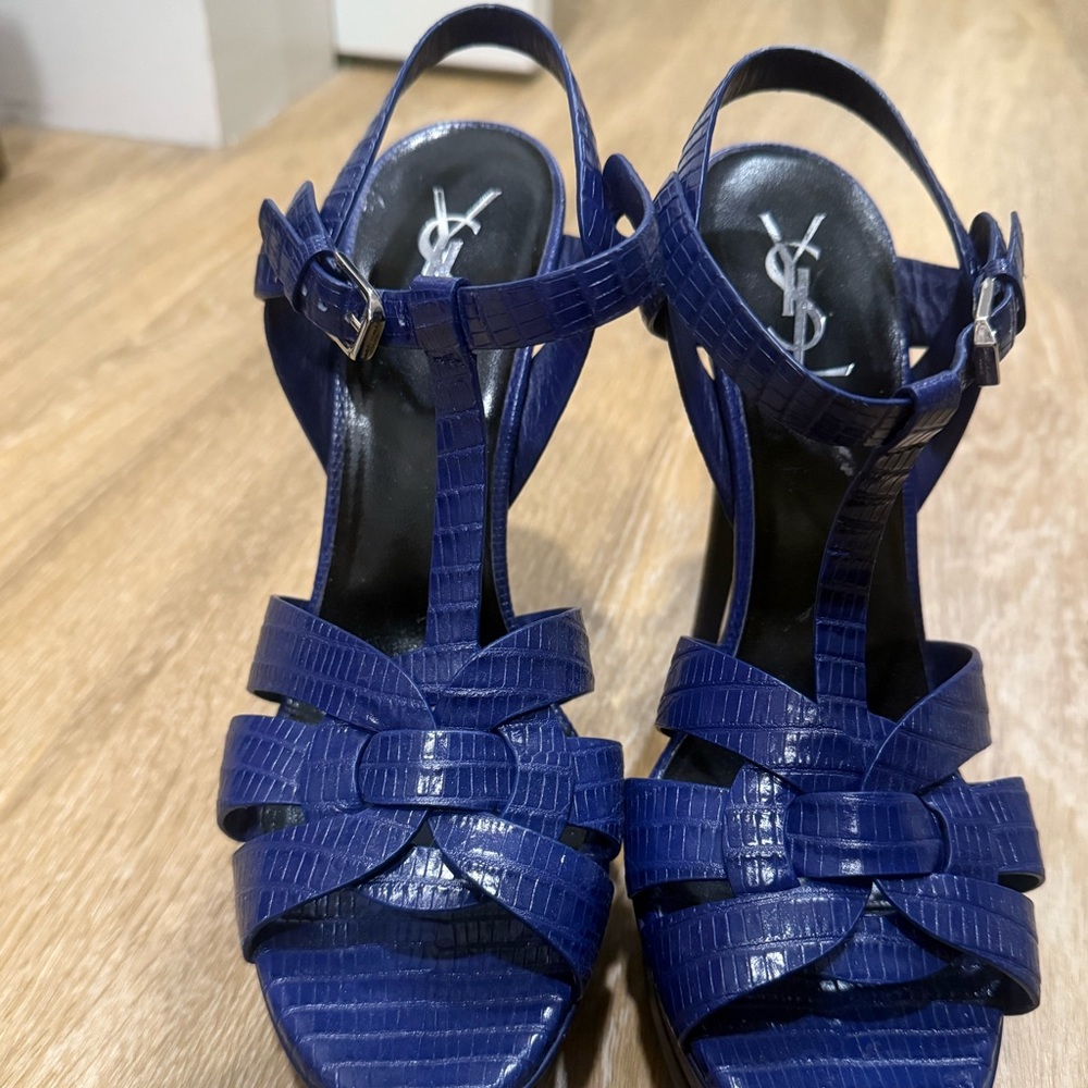 Yves Saint Laurent Rive Gauche T-Strap Sandals